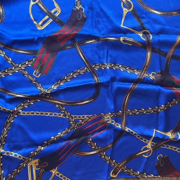 Ralph Lauren Collection 100% Silk Scarf. - Picture 2 of 4